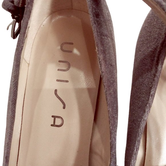 Gray Velvet Heels with Ankle Strap, Stiletto, Size 8.5 Shoe, Women's Shoe, Unisa - Picture 10 of 10